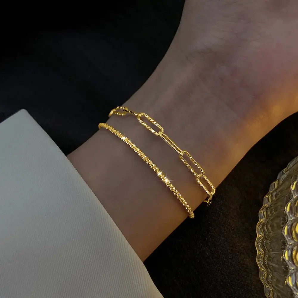 Fonkelende Zilveren En Gouden Armbanden Voor Dames VIQA© NEDERLAND1