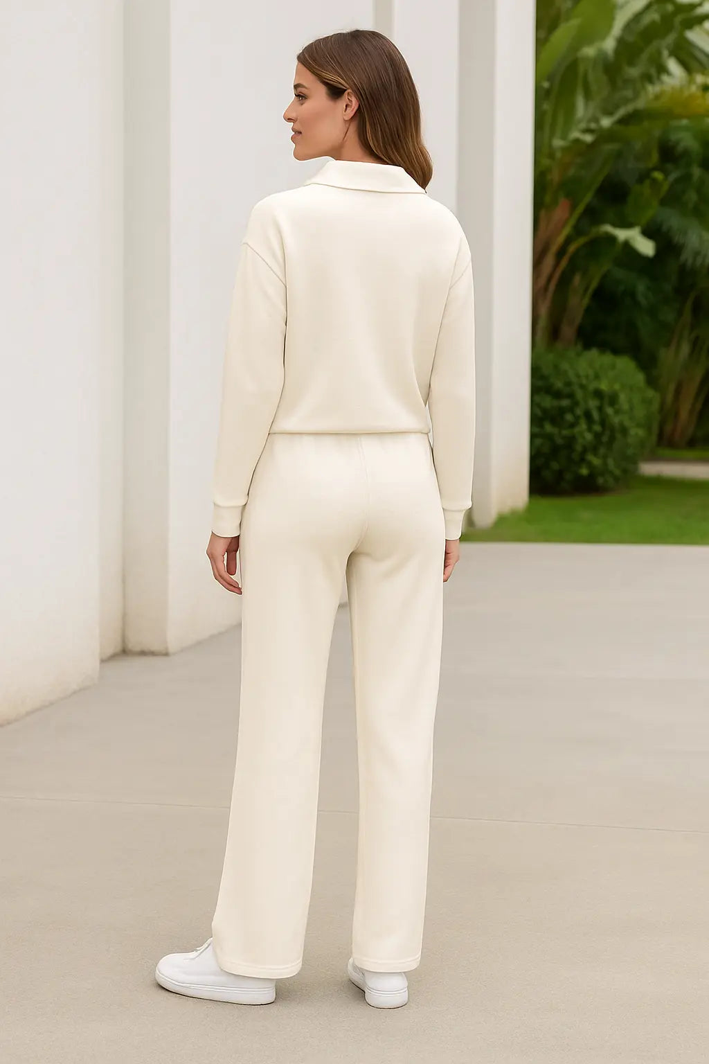 Tweedelige Set Voor Dames, Top Met V-Hals En Lange Mouwen, Elastische Tailleband Met Trekkoord En Wijde Broek Met Elastische Tailleband | VIQA VIQA© NEDERLAND