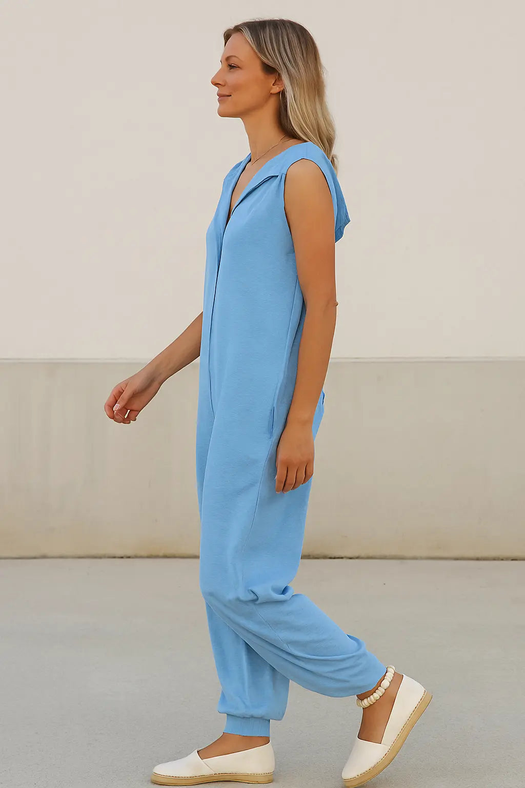 Dames Zomer Jumpsuit, Mouwloze Romper Met Capuchon, Effen Kleur Losvallend Model Met Knopen | VIQA VIQA© NEDERLAND