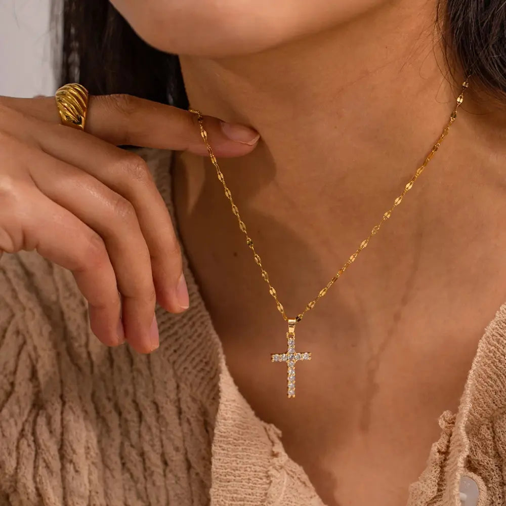 18K Vergulde Cubic Zirconia Kruis Hanger Ketting Voor Dames VIQA© NEDERLAND