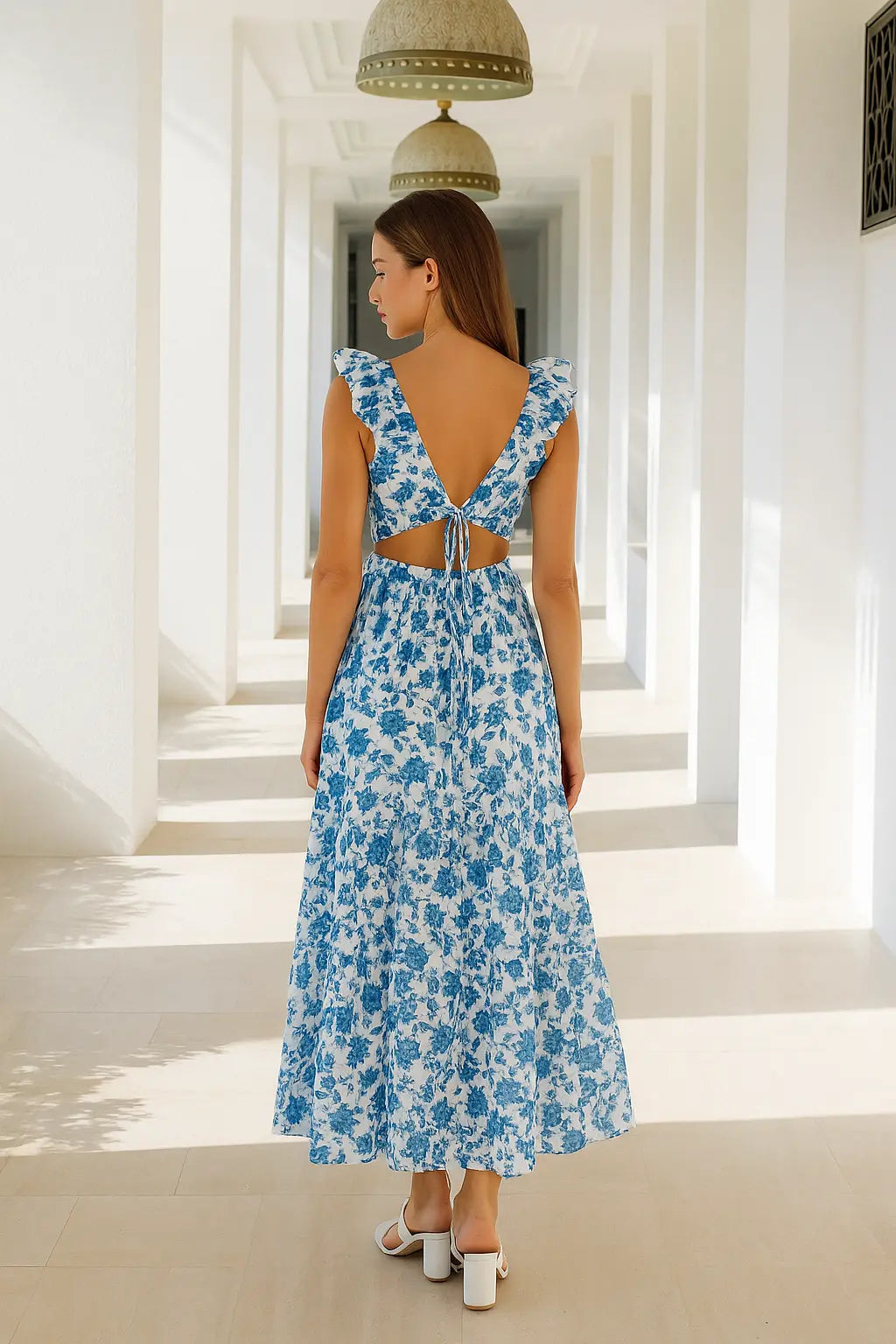 Dames Zomer Maxi Jurk, Diepe V-Hals Slim Fit Met Ruches, Open Rug Bloemige Vakantie Look | VIQA VIQA© NEDERLAND