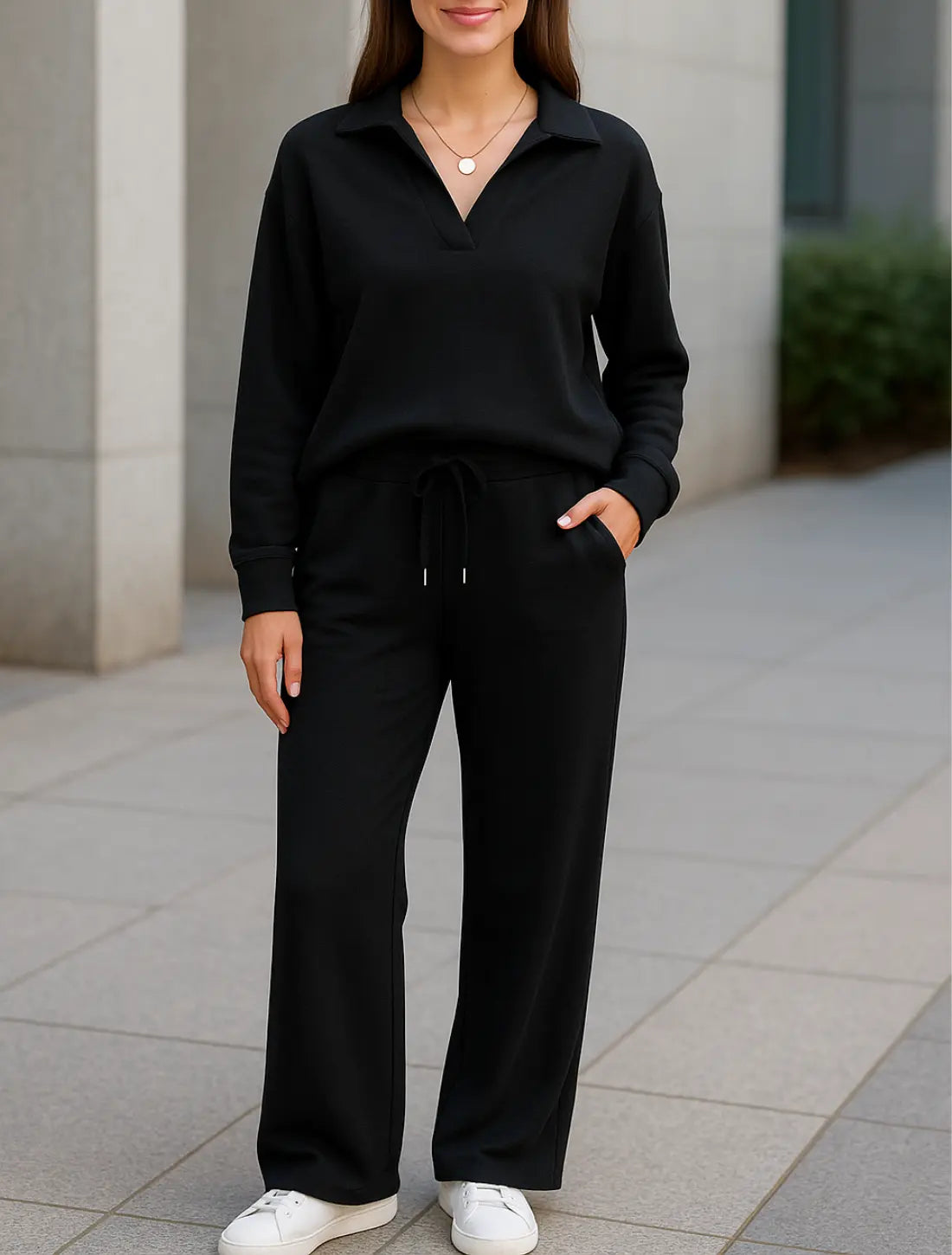 Tweedelige Set Voor Dames, Top Met V-Hals En Lange Mouwen, Elastische Tailleband Met Trekkoord En Wijde Broek Met Elastische Tailleband | VIQA VIQA© NEDERLANDZwart / 2XL